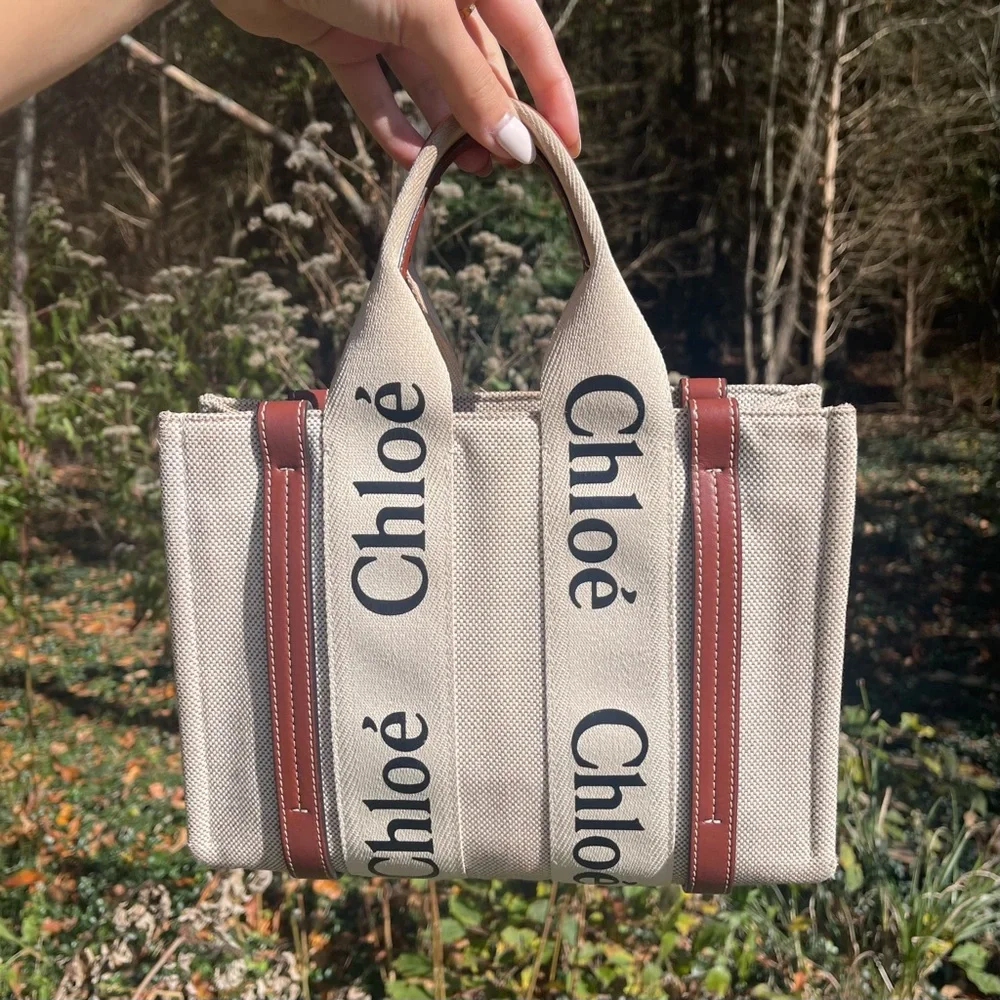 💕SOLD💕Chloe woody tote small brown and beige - Picture 1 of 11